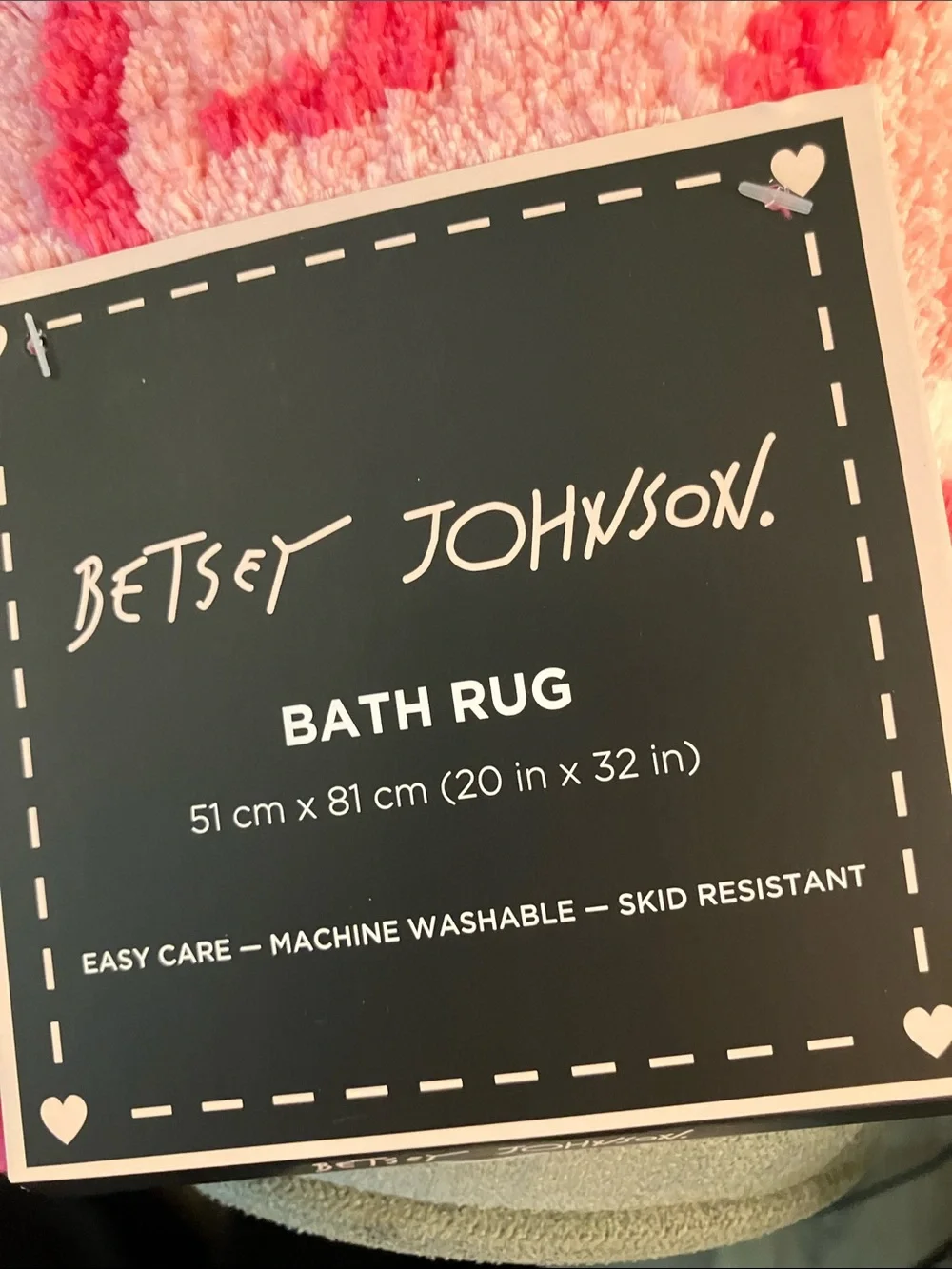 🎀Betsey Johnson bath rug kitchen mat hallway rug hot pink super soft NWT